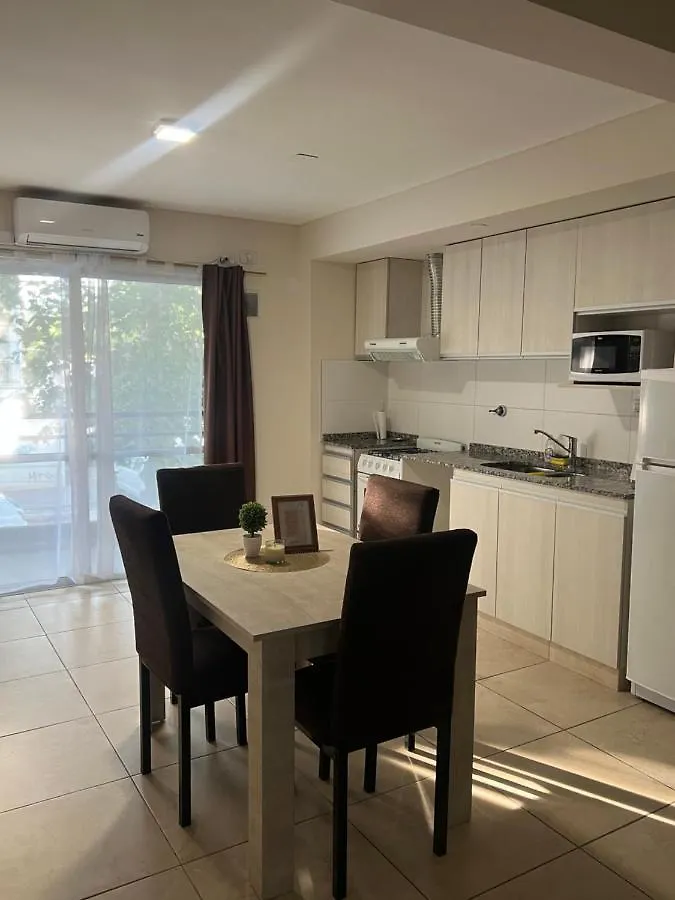 Departamento En Pleno Centro De Mendoza #2 Apartment